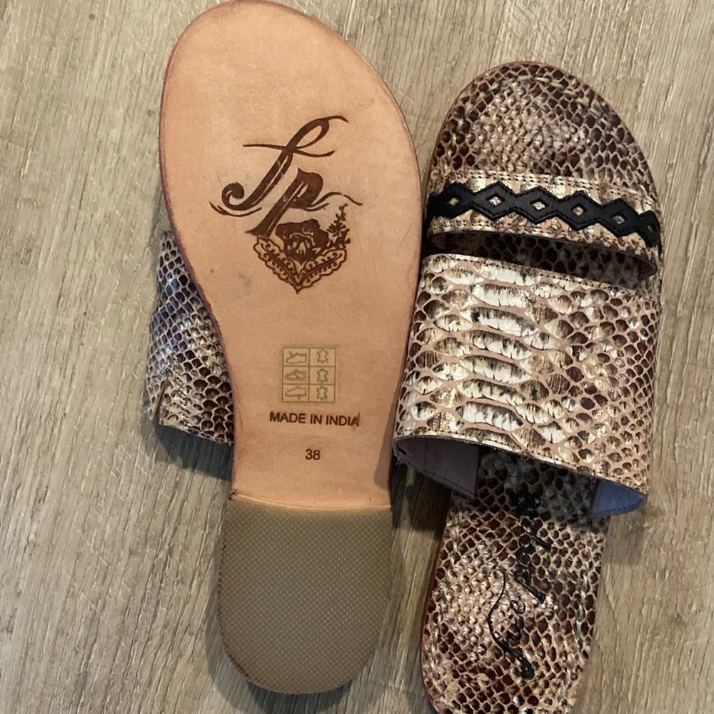 🔖 FREE PEOPLE Leather Saturday Sandal Slip on Slide on Snake Tan Black